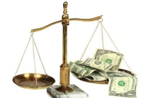 How Much Do Lawyers Make? - Lawyer Job Description