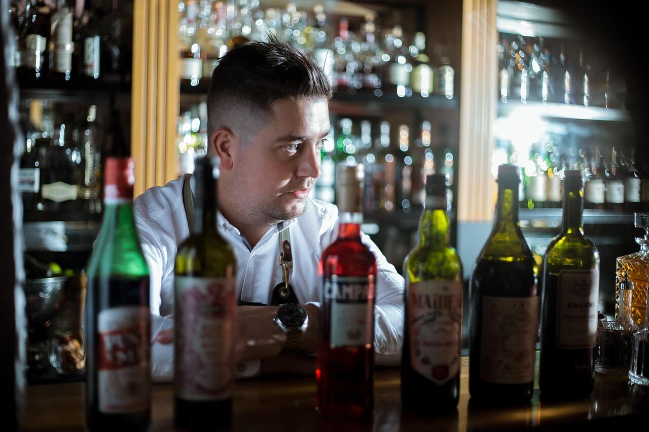 average bartender salary in california