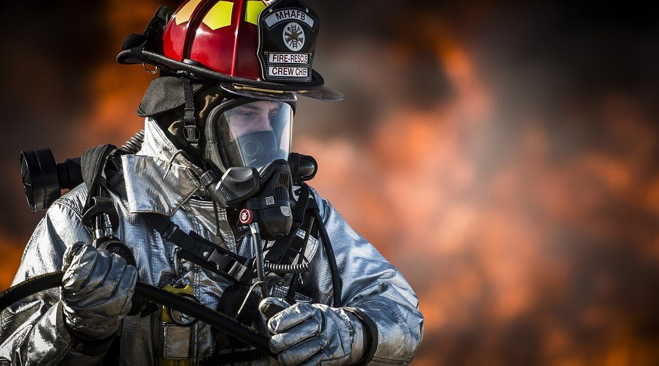 How to Become a Firefighter in 4 Simple Steps « CareersWiki.com