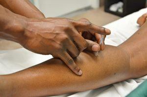 How to Become an Acupuncturist